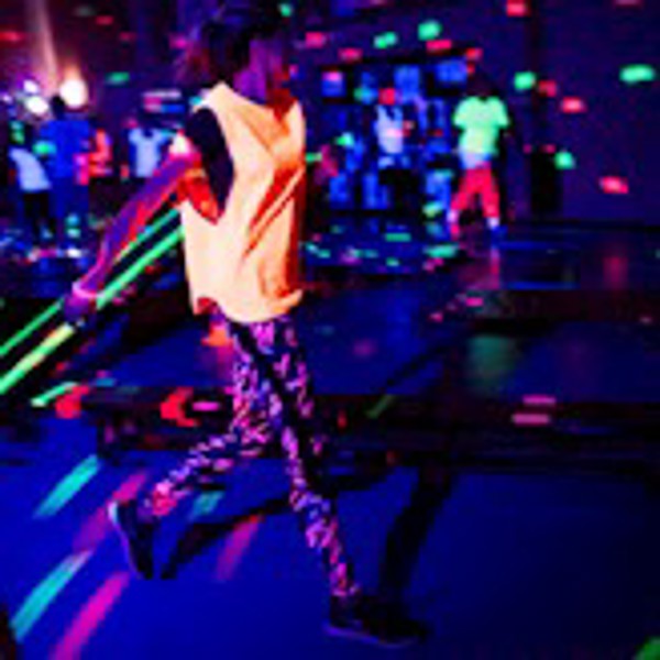 Glow in the dark evenement sporthal Deventer